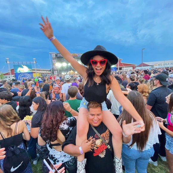 ★ meet the seller ★ - Picture 2 of 7